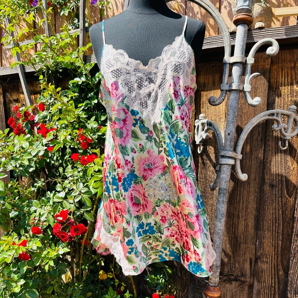 Gold Label Vintage 90’s Victoria Secret